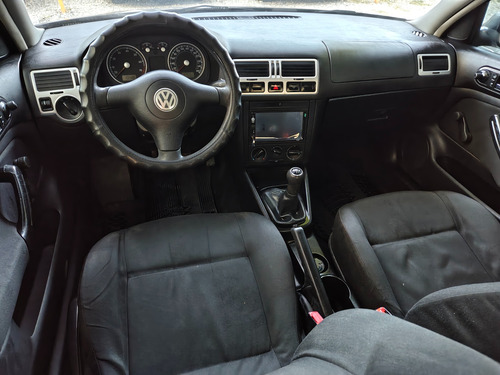 Volkswagen Jetta 2.0 City 5vel Mt