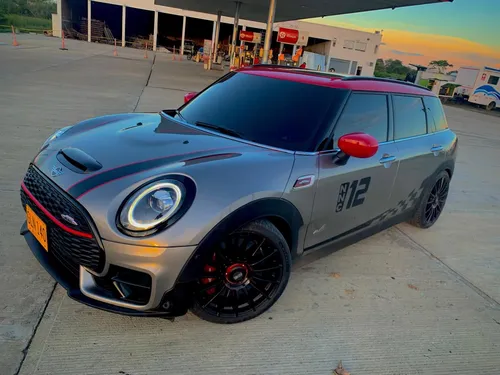 Mini Color Clubman Jhon Cooper Works (jcw) Modelo:2020