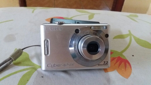 Camera Fotográfica Sony Cyber Shot W35 7,2 Megapixels