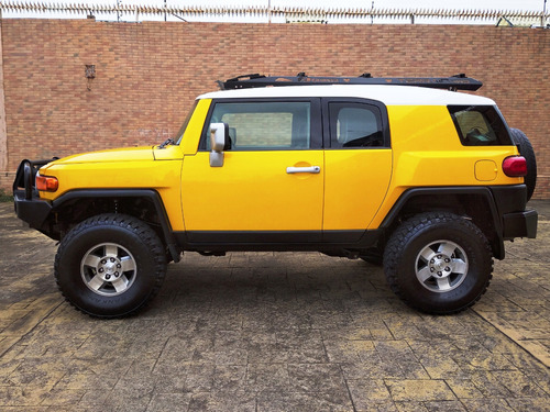 Imagen 3 de 18 de Toyota Fj Cruiser 4x4