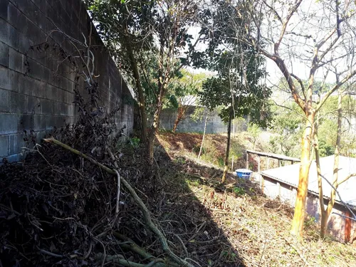 Terreno Com Galpão De 180mt E 2 Casas Pequenas