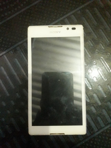 Celular Sony C2304