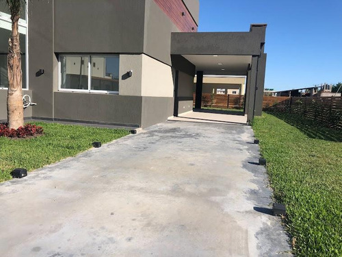 Imagen 4 de 30 de Moderna Propiedad 5 Ambientes Con Piscina A Estrenar En Lagos De Canning.