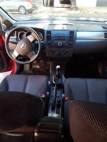 Nissan Tiida 1.8 Acenta