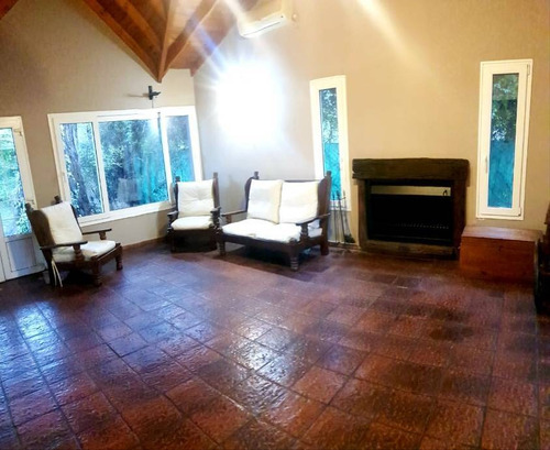 Imagen 5 de 14 de Chalet En Venta En Haras Miryam