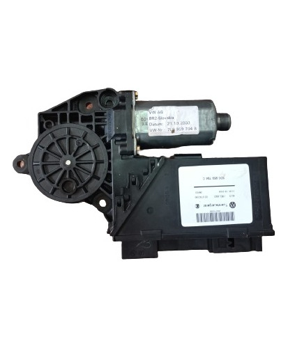 Motor De Limpiaparabrisas Portalón Vw Touareg  Año 11-18