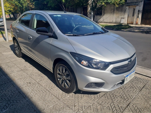Imagen 13 de 15 de Chevrolet Onix 2021 1.4 Black Edition 1.4