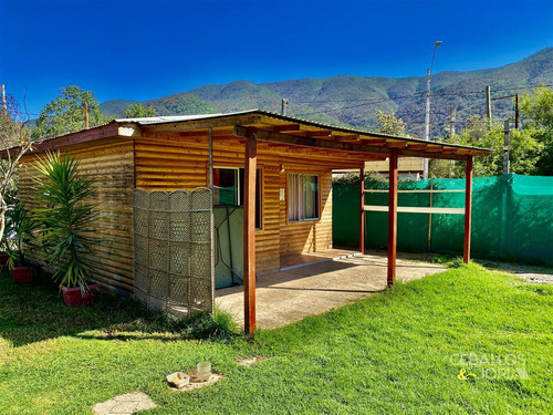 Casa En Venta De 6 Dorm. En Olmué