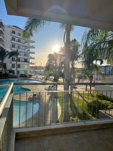 Departamento En Venta En Fraccionamiento Marina Mazatlán