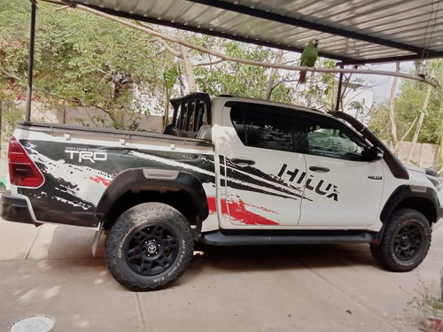 Imagen 7 de 11 de Toyota Hillux Srv Glx
