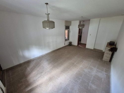 Casa En Venta Damian Garat 3025, Poeta Lugones, Córdoba, Argentina 4 Dormitorios