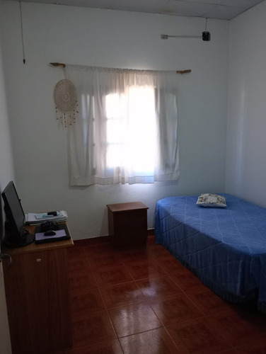 Casa En Gualeguay, Entre Rios. Hermosa Casa Totalmente Equipada. Zona Residencial. Consta De Living Comedor Cocina 3 Dormitorios 2 Baños, Patio Cochera Y Galeria, Terreno: 312 Mts. Cubiertos: 106