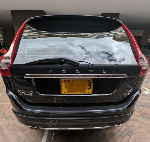Volvo XC60 2.0 T5 Awd Summum