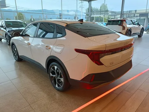 Kia K3 Sedan Modelo 2026, Tasas De Financiacion Desde 0.25%