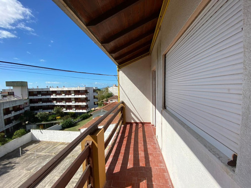 En Venta Departamento 2 Amb En Oportunidad A Refaccionar , Zona Sur De Villa Gesell