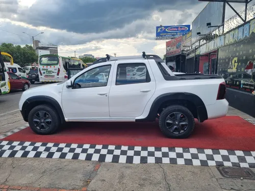 Renault Duster Oroch 2.0 Mt