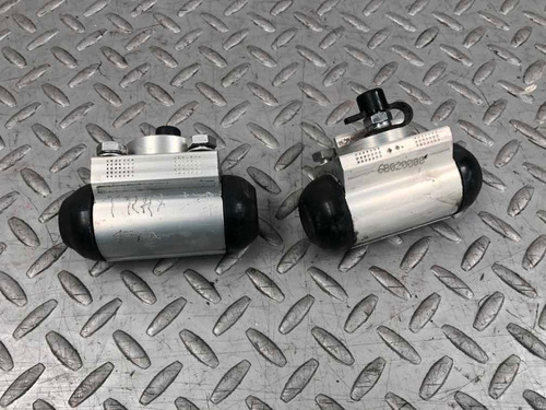 Par Cilindro Freno Tras Chevrolet Trax 4x2 1.8 Std 2012/2016 (Usado)