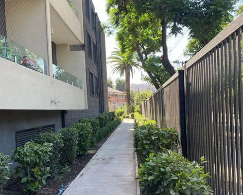 Departamento En Arriendo De 2 Dorm, 2 Baños ,