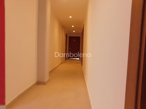 Imagen 16 de 19 de Oficina En Venta O Permuta Ubicado En Moreno, Moreno