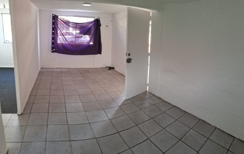 Depto. Primer Piso Remodelado Con Estacionamiento La Farfana