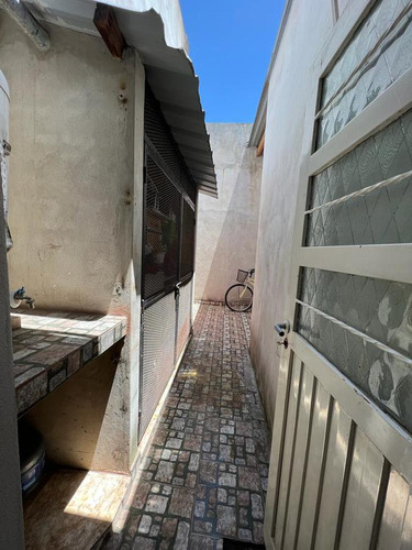 Imagen 30 de 30 de Venta Casa En Lote Propio - Villa Lugano - 4 Dormitorios