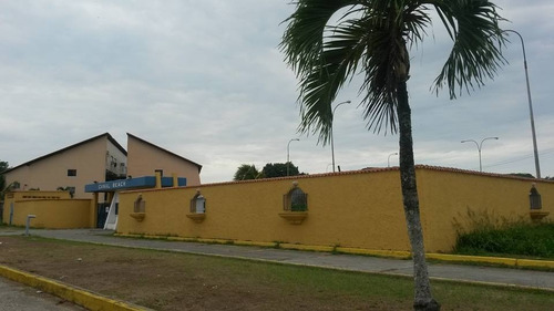 Imagen 5 de 28 de Apartamento Pb En Venta Río Chico