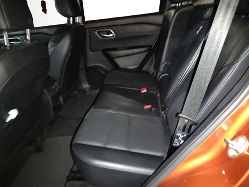 Nissan X-Trail 2.5 Platinum 2 Row Cvt