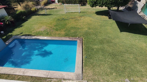 Casa En Venta En El Fraccionamiento Vergeles