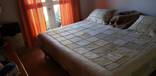 Casa 2 Dormitorios (uno En Suite), Dos Baños, Parrilla, Más.