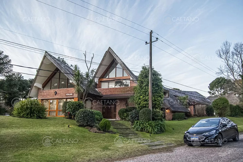 Hermosa Casa En Venta En Punta Del Este