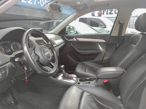 Imagem 9 de 10 de Audi Q3 Ambiente 2.0