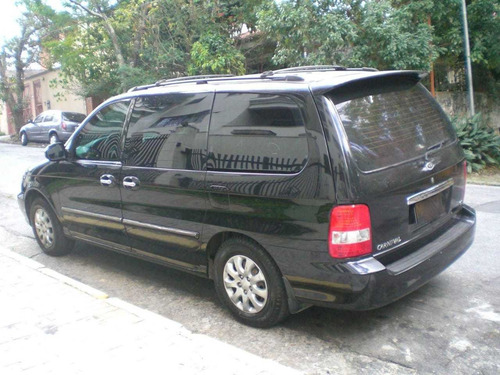 Kia Carnival 2006 2.5 5p