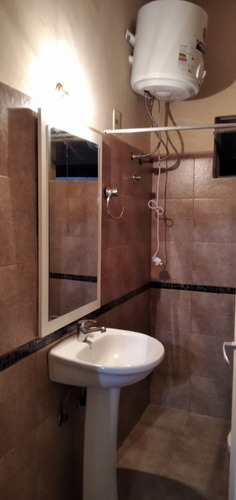 3 Casas Amuebladas En Un Mismo Padrón, Total: 4 Dormitorios Y 3 Baños, Céntrica