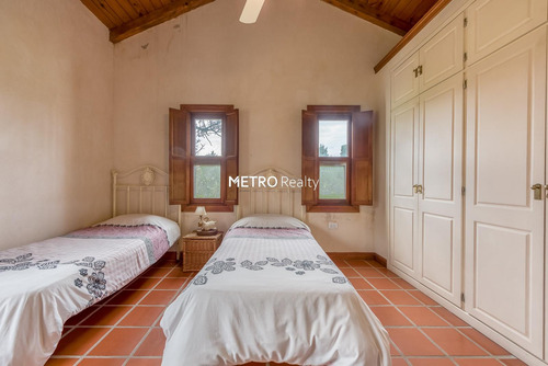 Casa En Venta Sobre Lote De 1 Hectarea En Loma Escondida, Open Door