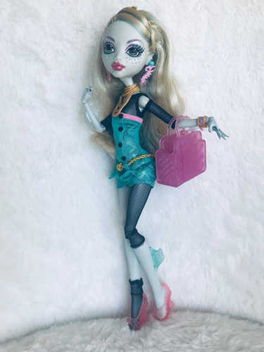 Monster High Lagoona Blue Schools Out