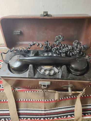 Antiguo Teléfono Militar De Campaña 
