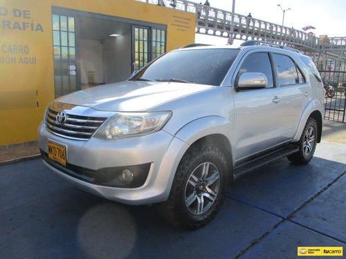 Toyota Fortuner Urbana Sr5 4x2 2700cc At Aa