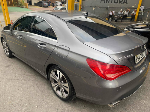 Imagem 2 de 7 de Mercedes-benz Classe Cla 2015 1.6 Urban Turbo 4p