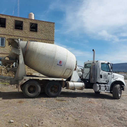 Imagen 5 de 12 de Camion Revolvedor De Concrfeto Freightliner 2009 8m3