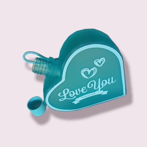 Imagen 2 de 6 de Cilindro Para Agua Forma Corazón Bebidas Frias Cool 40ml
