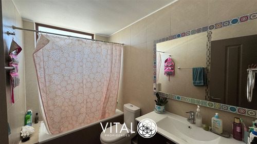 Casa En Venta De 3 Dormitorios Y 3 Baños En Quilpué