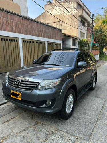 Toyota Fortuner 2.7l 4x2