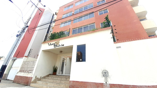 Apartamento En Venta Lecheria, Conj. Resd. Vista Bahia. Asesor Mercedes Ron