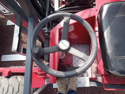 Montacargas Moffett Engineering M5500 Año 2004