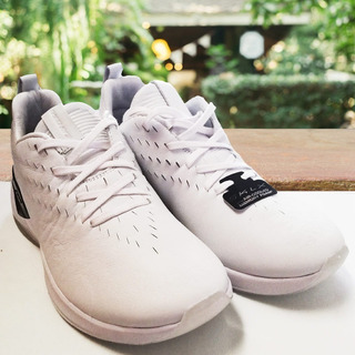 skechers lace up sneakers hombre beige