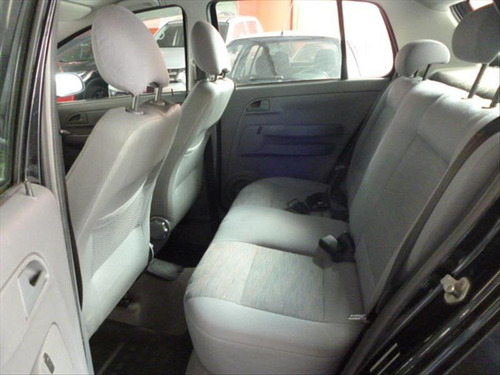 Volkswagen Fox 1.6 Mi Plus 8v