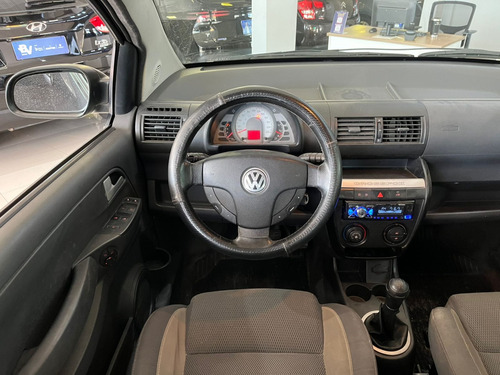 Volkswagen Crossfox 1.6 MI 8V FLEX 4P MANUAL