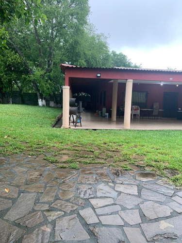 Quinta En Venta En Los Cavazos En Santiago