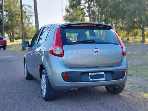 Imagen 11 de 16 de Fiat Nuevo Palio 1.6 5ptas Essence 2013
