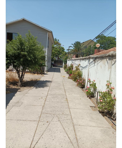 Propiedad Con Amplio Terreno  En Barrio Residencial De Ñuñoa